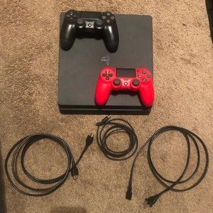 PS4 slim